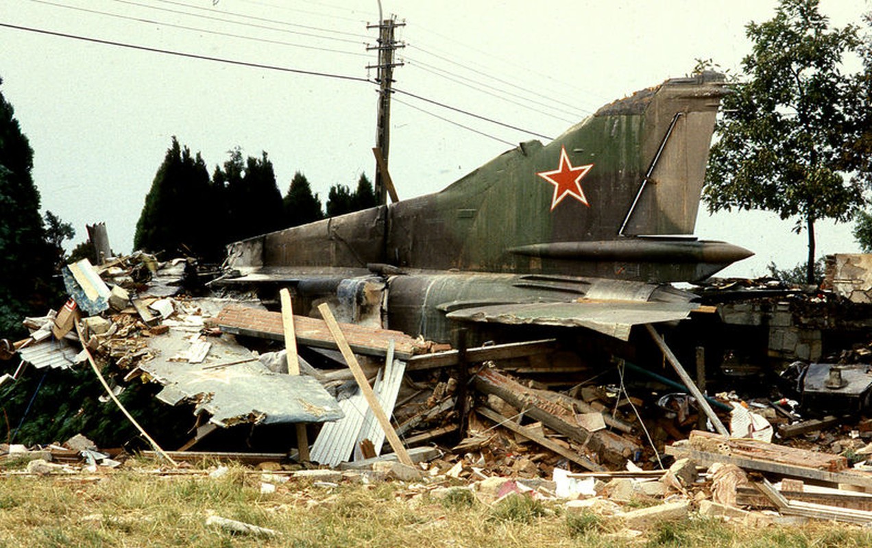 Kinh di vu tiem kich MiG-23 bay 900km...khong co nguoi lai-Hinh-5