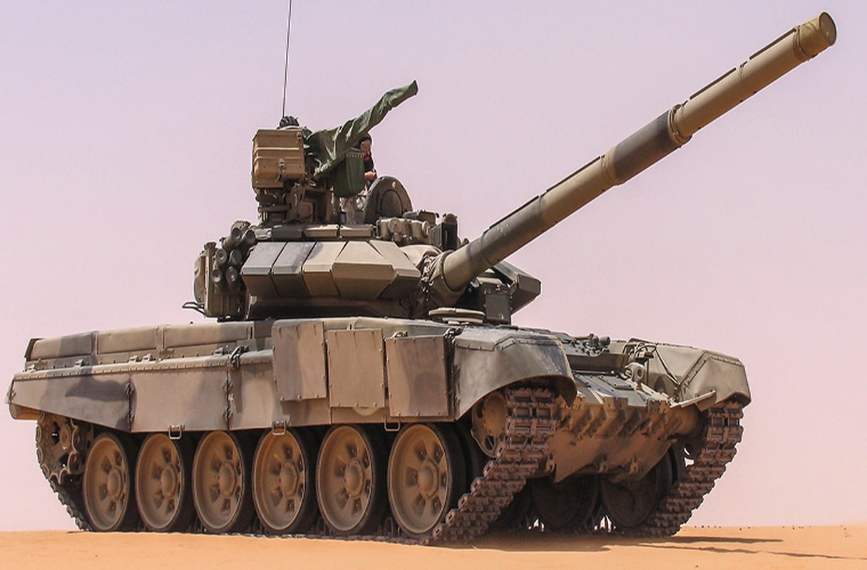 Bat ngo: Xe tang T-90 cua Algeria cung co 