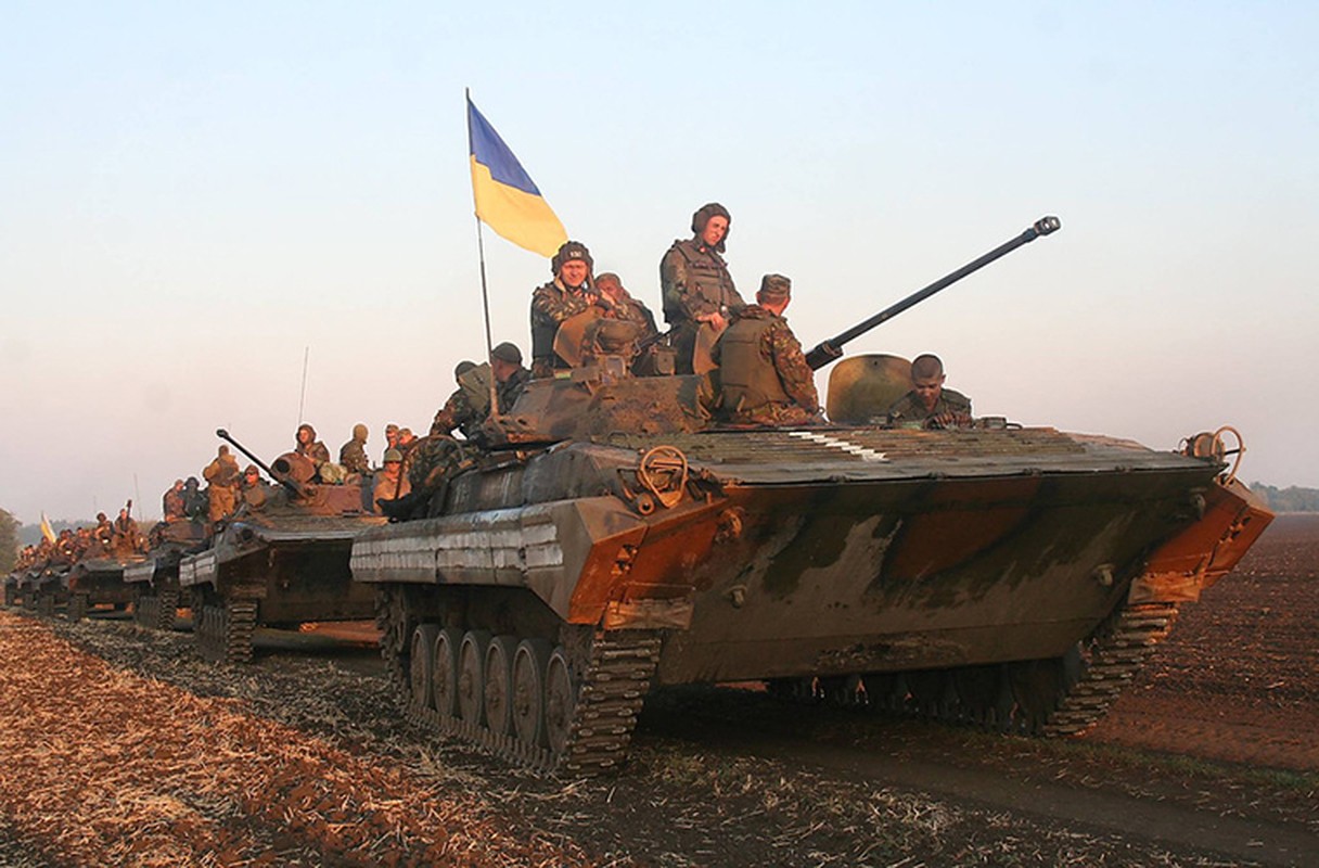 Kho do tai lai xe tang cua binh si Ukraine-Hinh-8