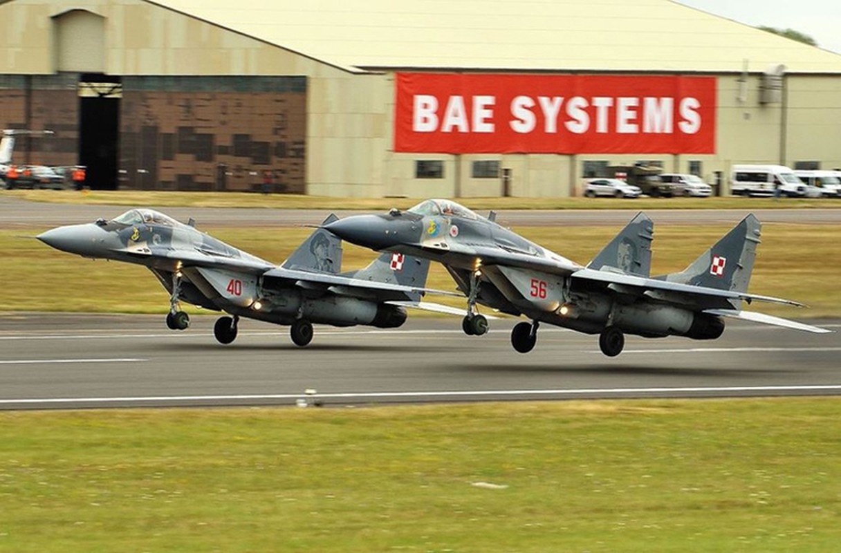 Bat ngua gia mua 23 chiec tiem kich MiG-29 tu Duc-Hinh-10