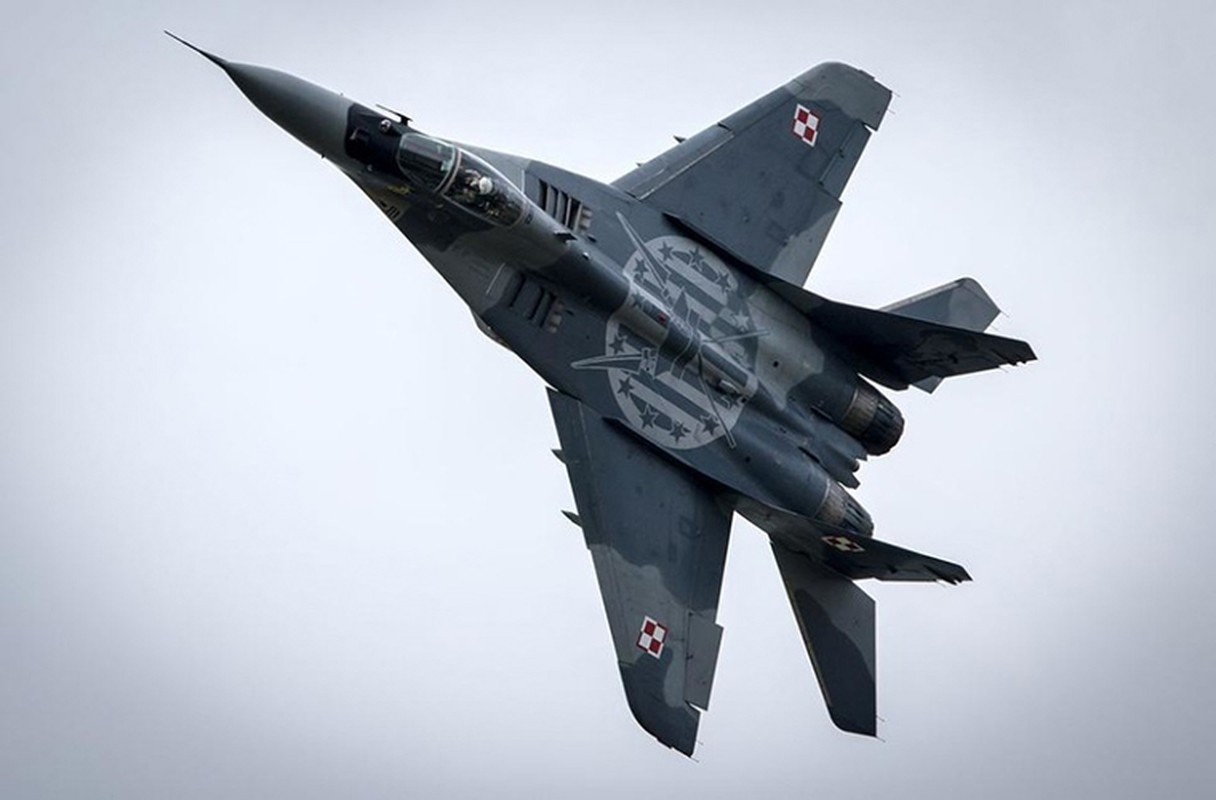 Bat ngua gia mua 23 chiec tiem kich MiG-29 tu Duc-Hinh-12
