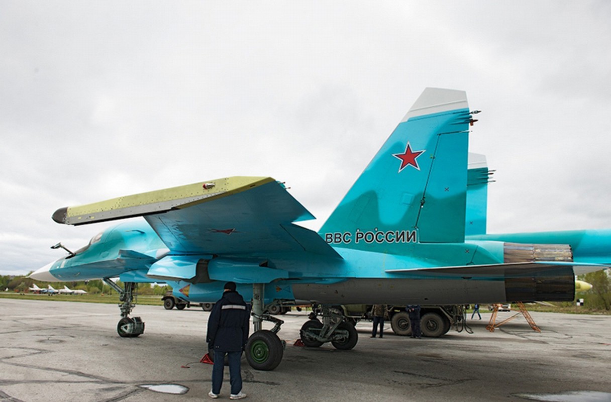 Lai tham noi san xuat may bay Su-34 VN co the mua-Hinh-14