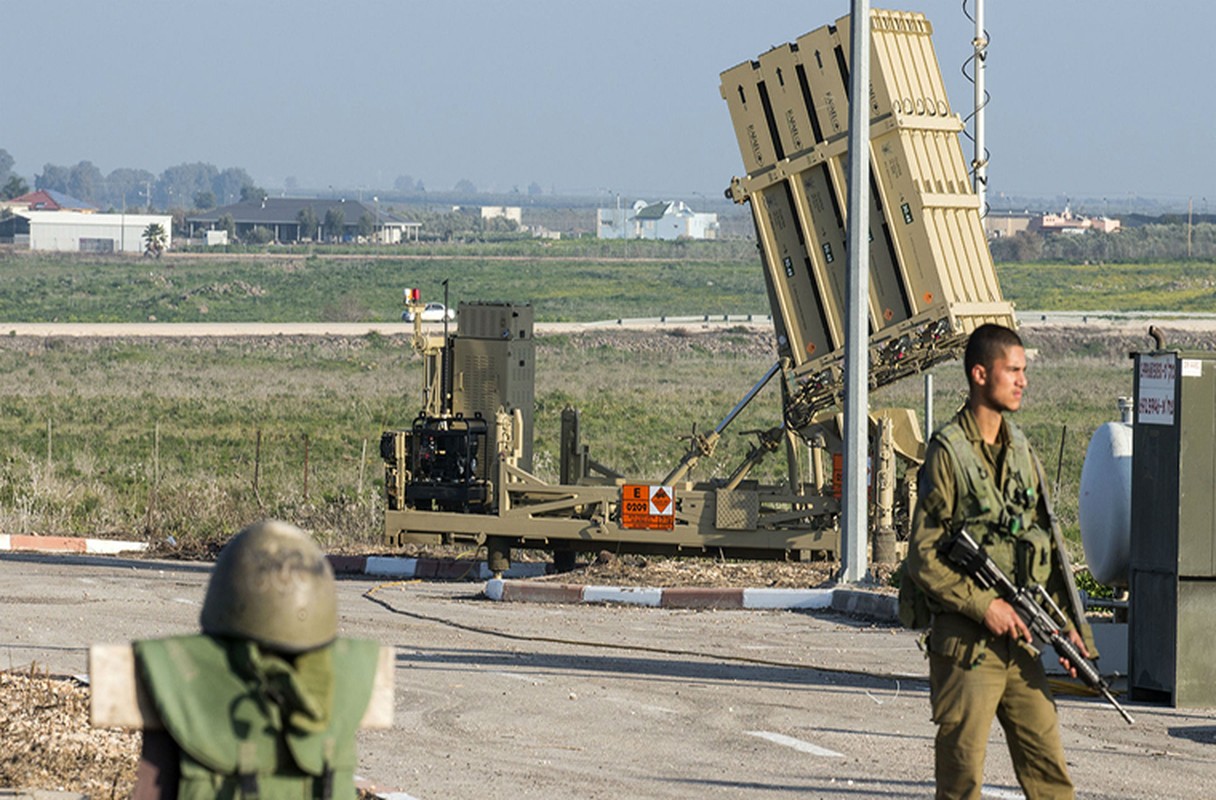 Tham hai: Dung Patriot va F-16, Israel khong ha noi UAV Nga-Hinh-7
