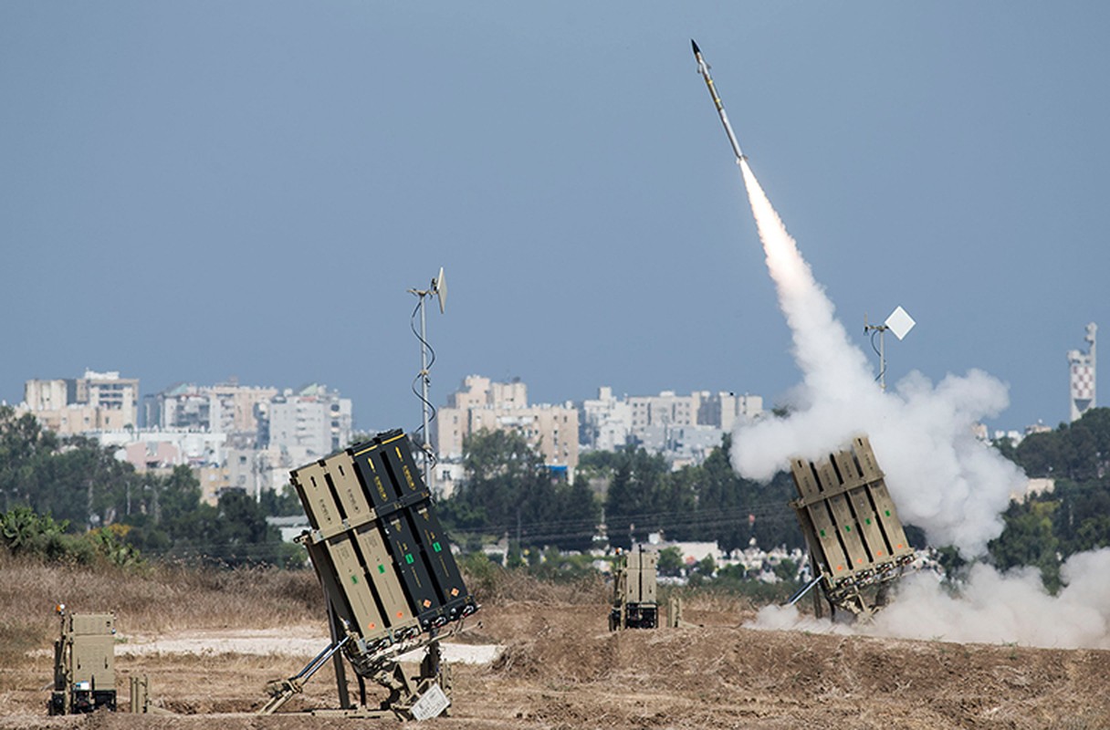 Tham hai: Dung Patriot va F-16, Israel khong ha noi UAV Nga-Hinh-8