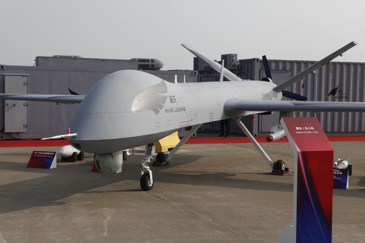 UAV Trung Quoc bat ngo xuat hien 