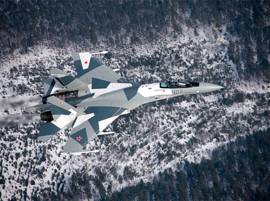 Top bi mat thu vi tren sieu tiem kich Su-35