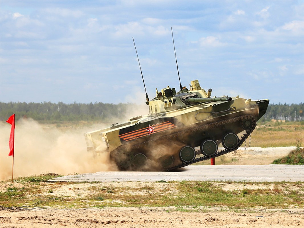 Tai sao NATO phai khiep su xe chien dau BMD-4M Nga?-Hinh-4
