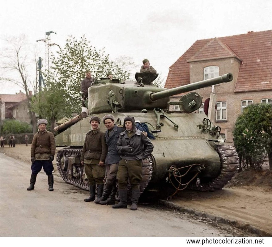 Giai ma &quot;soc&quot;: Linh Lien Xo thich tang M4 Sherman hon T-34-Hinh-12