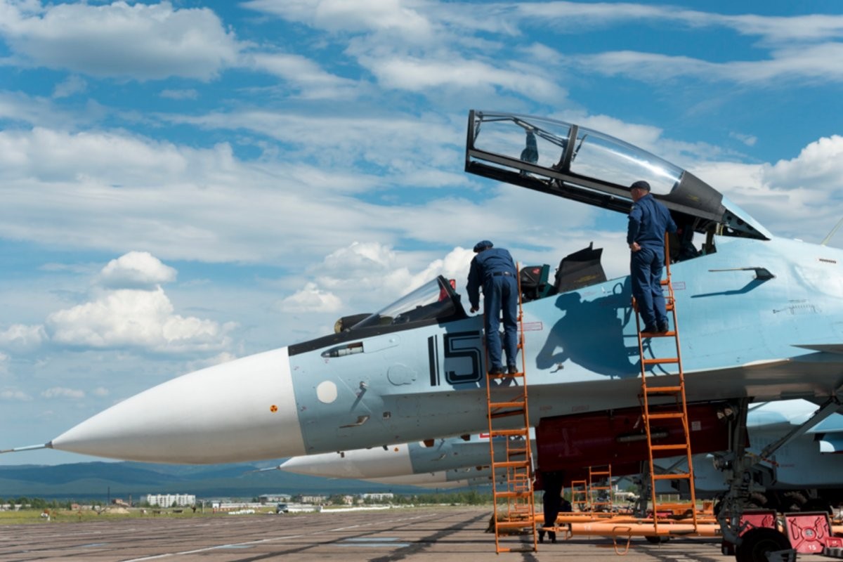 Su-27 “tai dau” F-15, ke tam lang nguoi nua can-Hinh-2