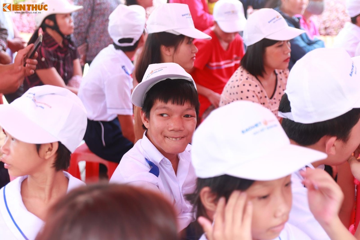 Tet trung thu cua tre em khuyet tat tren que huong tuong Giap-Hinh-9