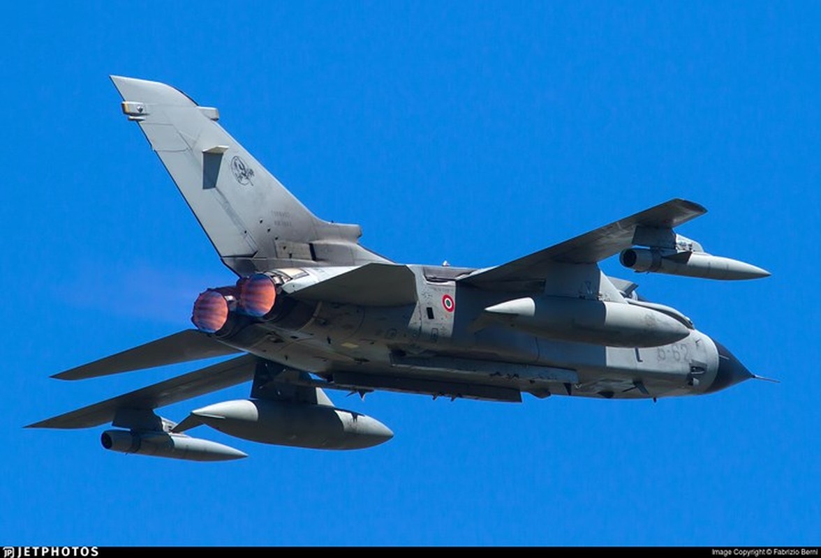 Bo roi Panavia Tornado, khong quan chau Au con lai gi de chong Nga- Chien co bieu tuong cua khong quan chau Au bi bo roi-Hinh-9