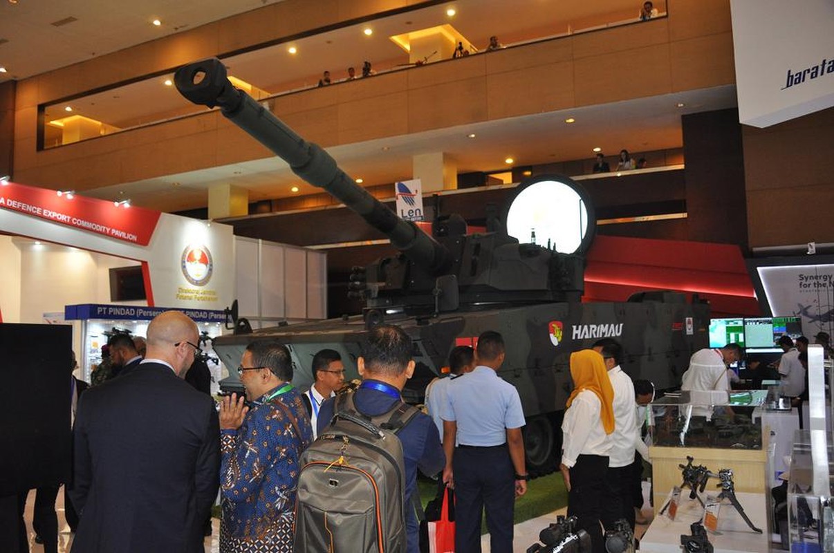 Indonesia gioi thieu xe tang dang mua hon VT-4 cua Trung Quoc-Hinh-10