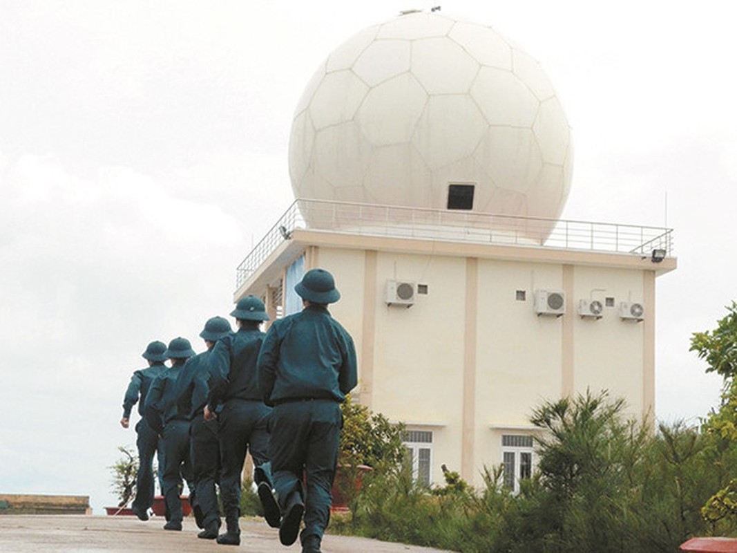 Giai ma chiec may bay dau tien radar Viet Nam 