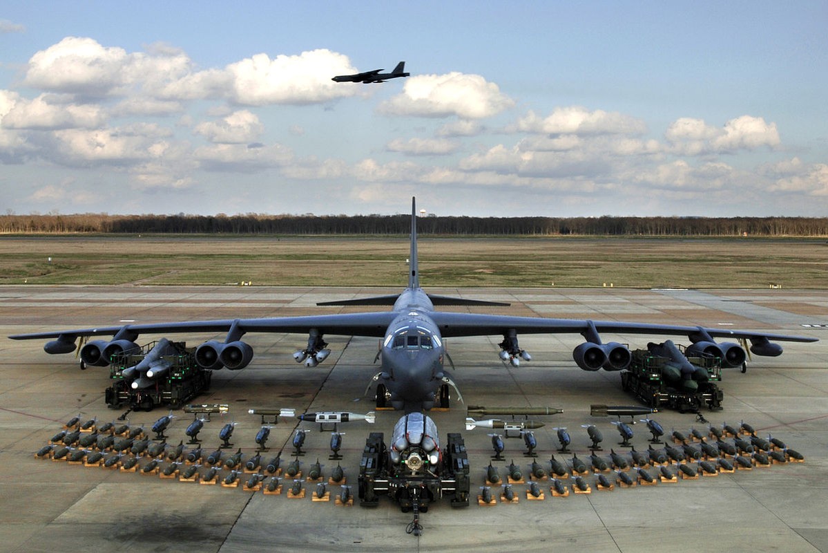 S-400 phu kin Kaliningrad, B-52 cho co manh dong keo tan tanh-Hinh-12