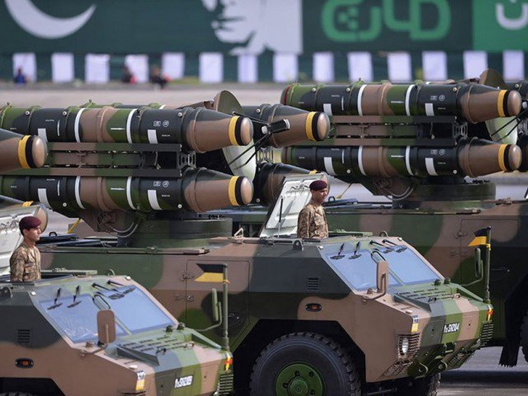 Pakistan duyet binh hoanh trang voi loat vu khi Trung Quoc “khung”-Hinh-9
