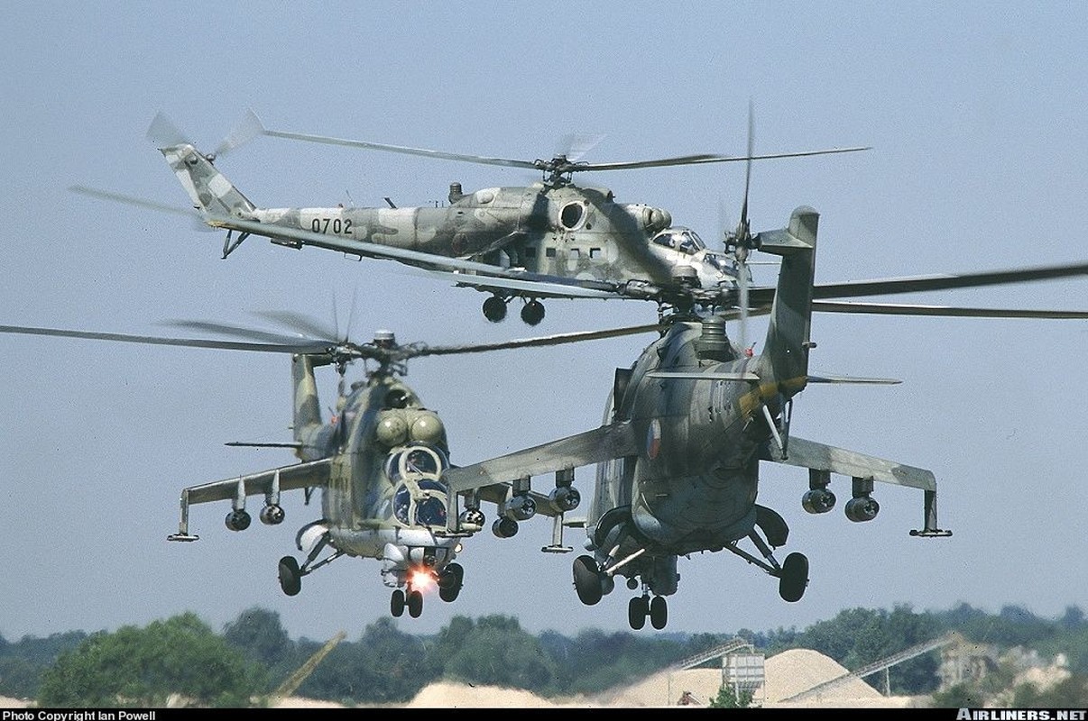 Day truc thang Mi-24 “ve vuon” de ruoc AH-1Z: Sai lam chet nguoi!-Hinh-3