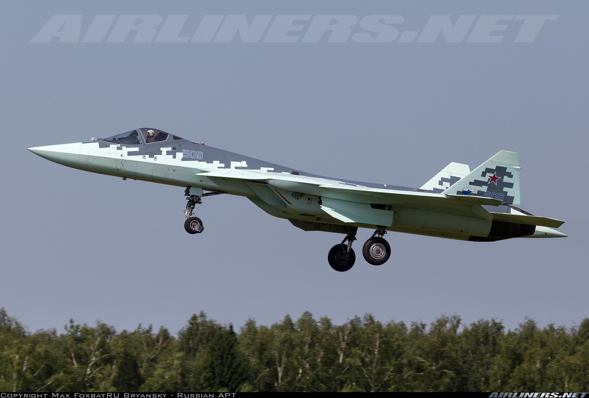 Lo thoi gian chiec Su-57 dau tien buoc chan vao Khong quan Nga-Hinh-3