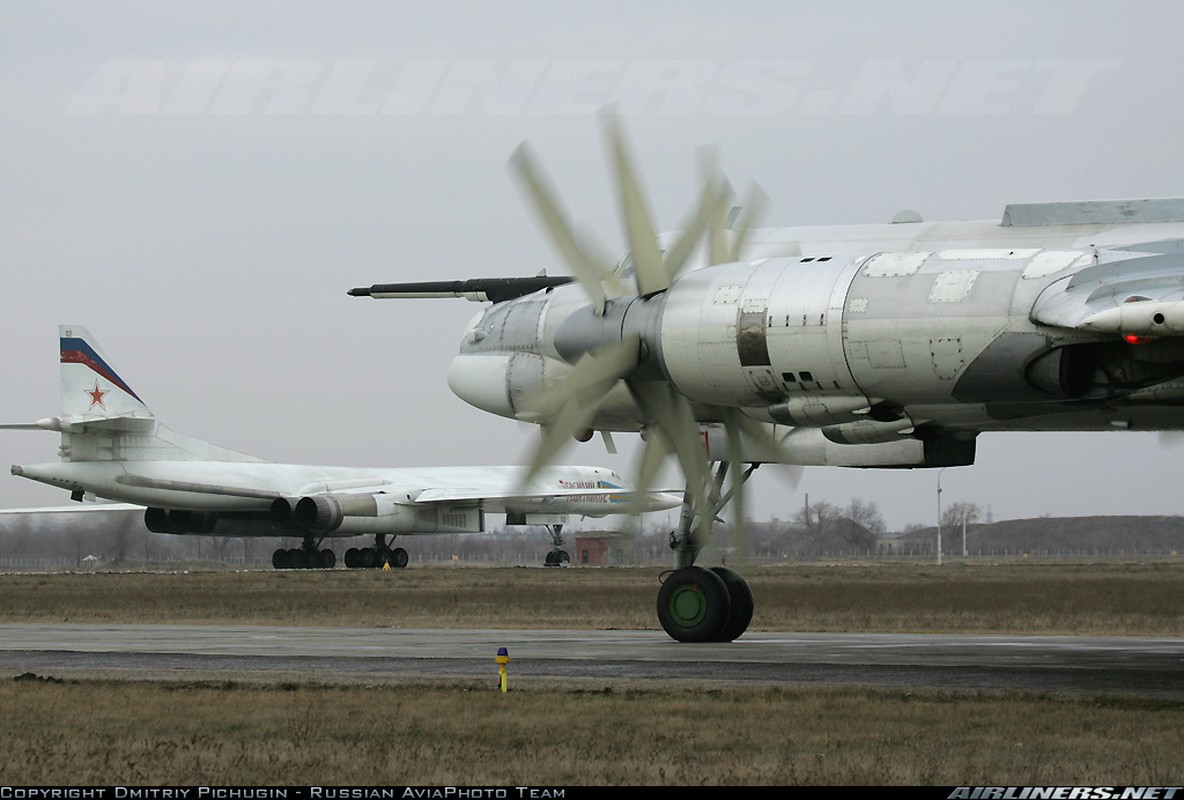 Nang cap mot thu, “phao dai bay” Tu-95MS manh gap van lan!-Hinh-4