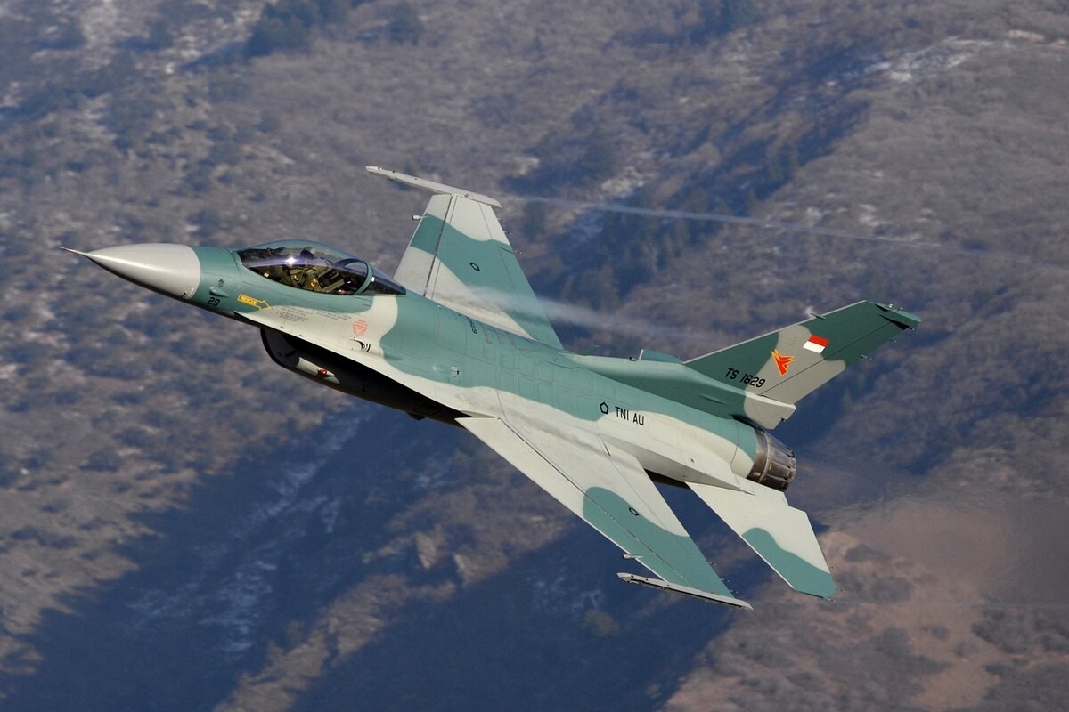 Sap co Su-35S Nga, Indonesia con di mua F-16 My lam gi?-Hinh-5