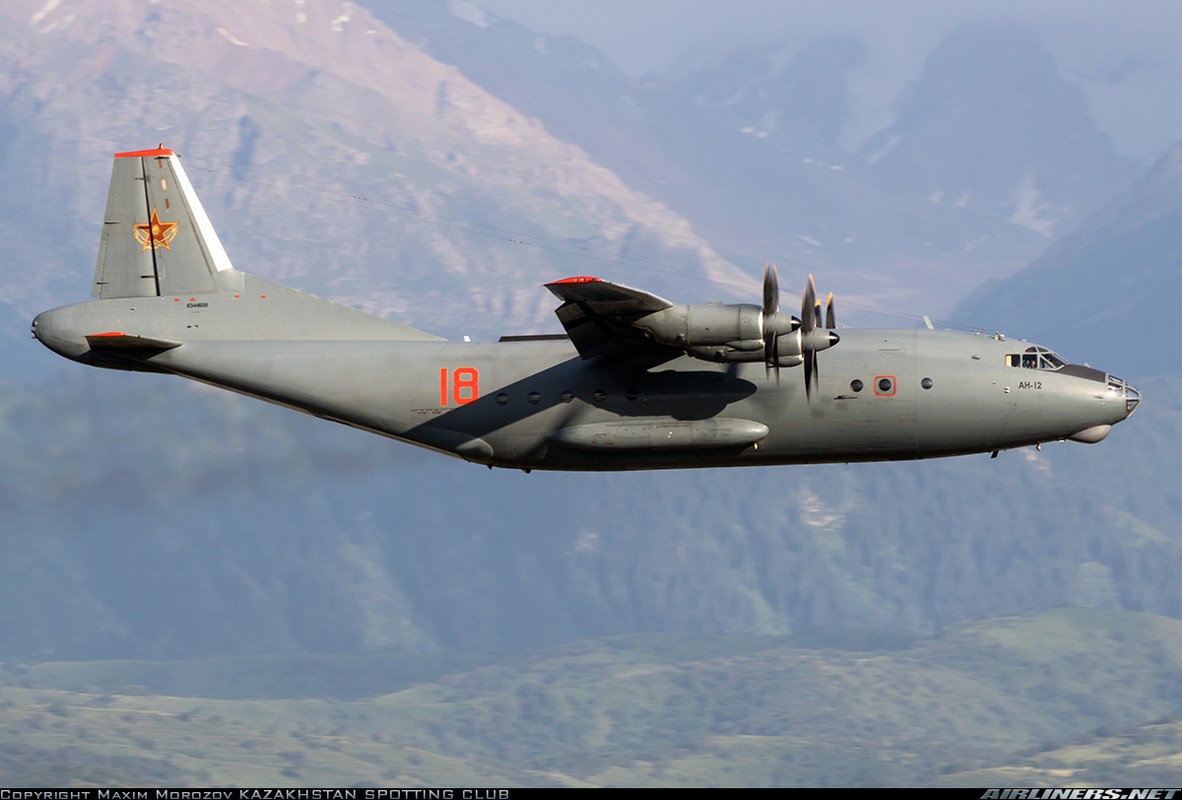 C-130 con chua loi thoi, An-12 da som ve vuon: Lien Xo kem My!-Hinh-3