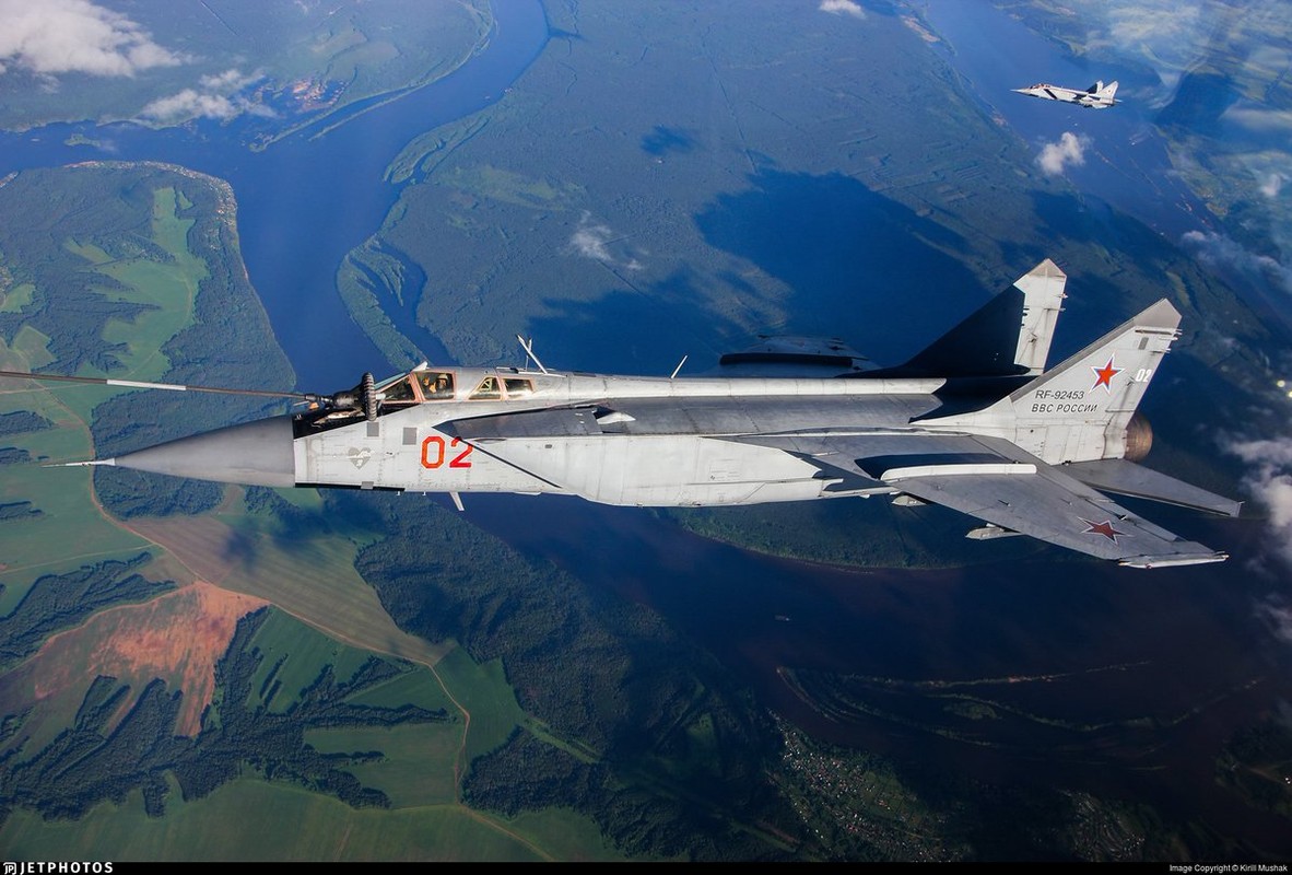 Vi sao MiG-31BM duoc coi la tiem kich danh chan vo dich toan cau?-Hinh-4