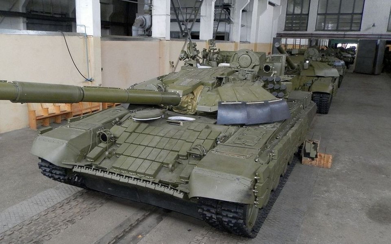 Xe tang  T-72AMT Ukraine dung co tot hon T-72B3 cua Nga?-Hinh-2