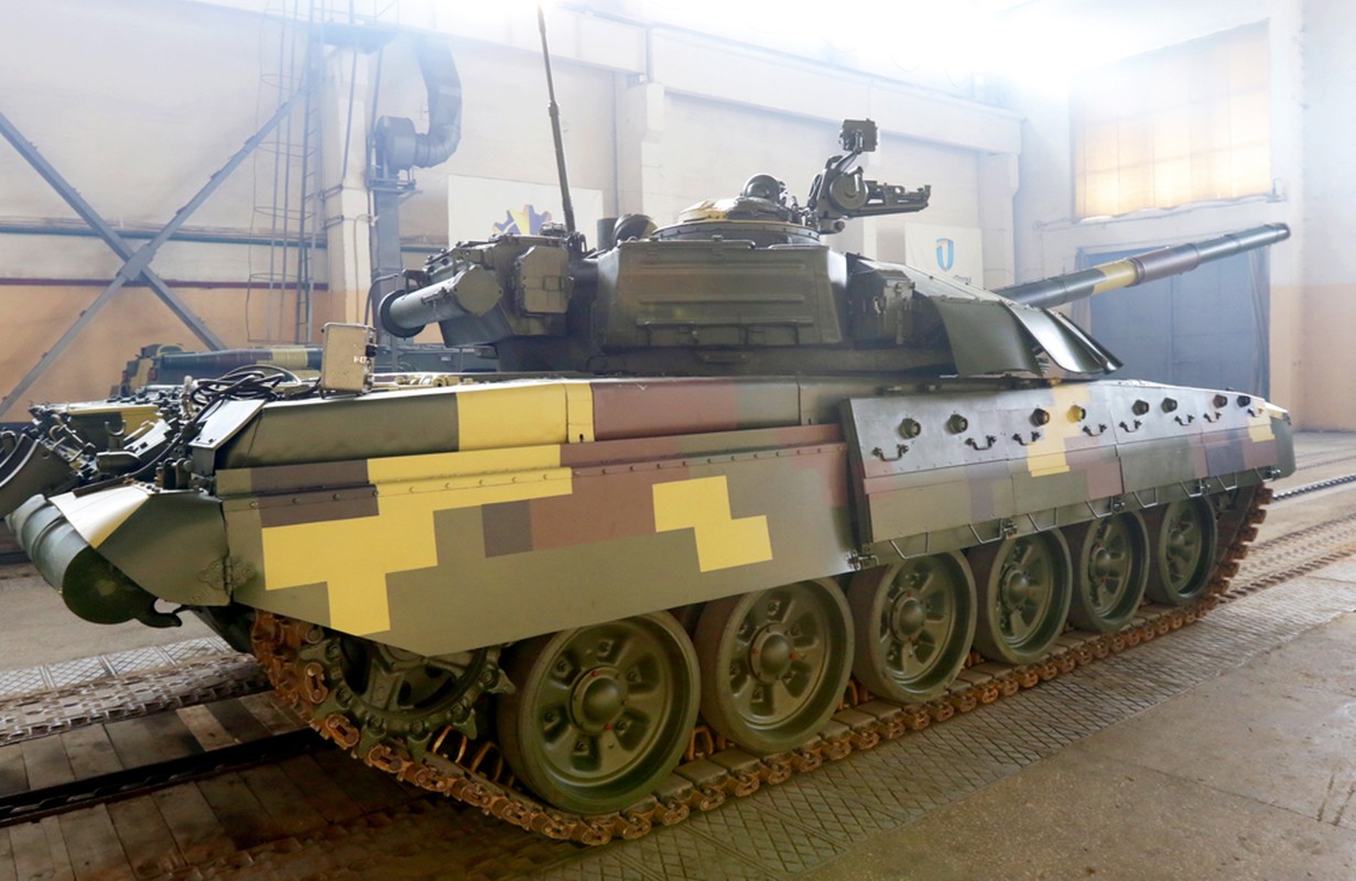 Xe tang  T-72AMT Ukraine dung co tot hon T-72B3 cua Nga?-Hinh-4