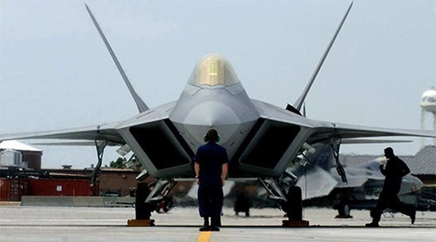 Vua mat mot tiem kich F-22, lieu My con 