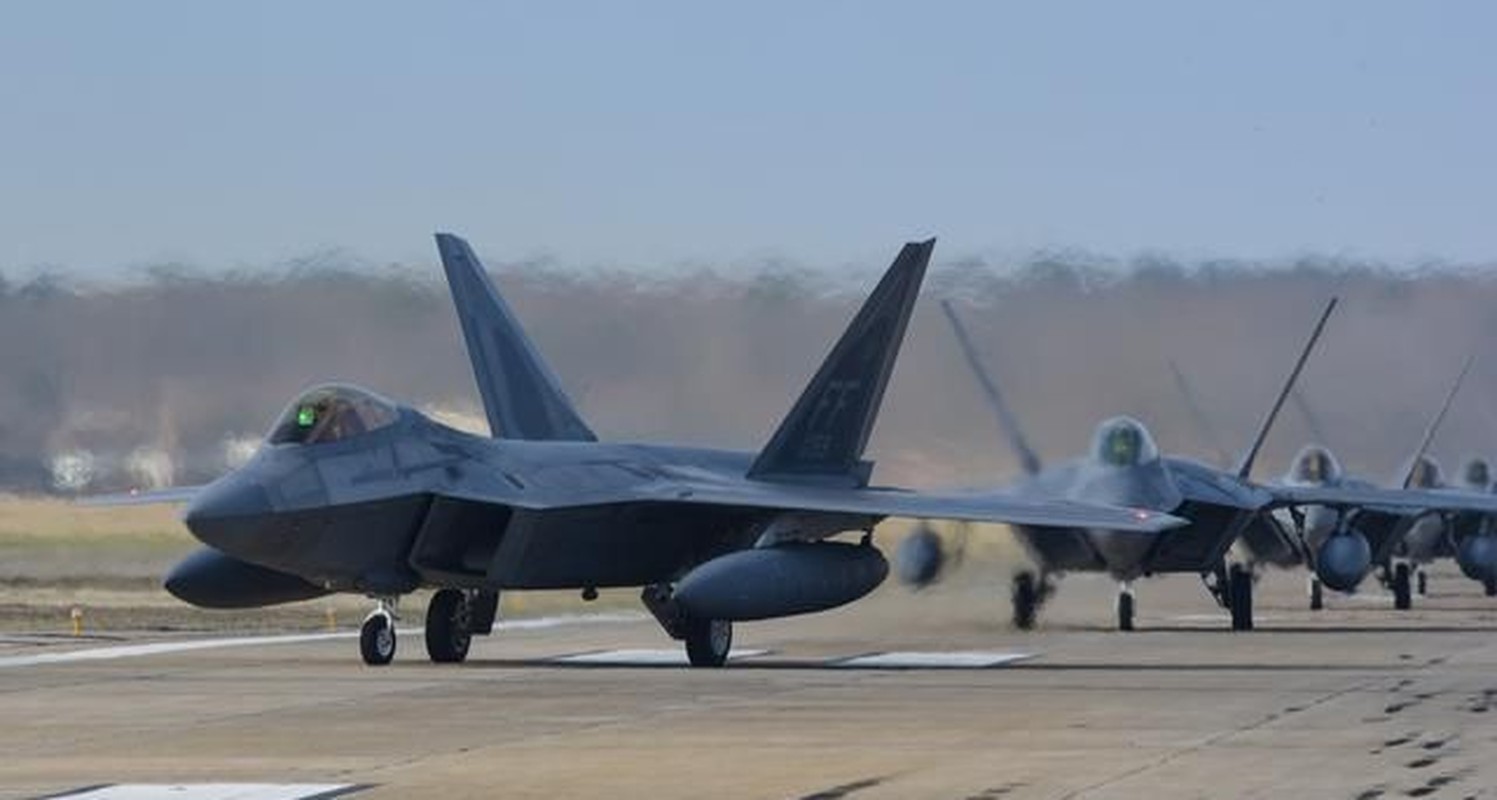 Vua mat mot tiem kich F-22, lieu My con 