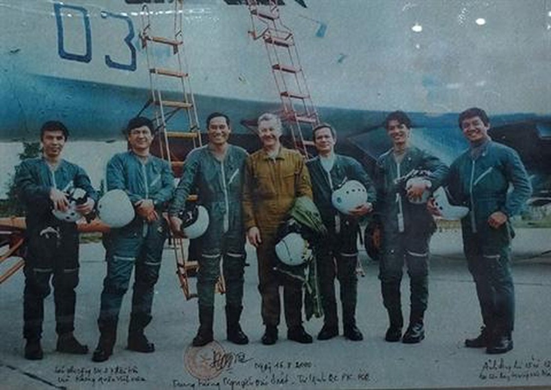 Chuyen chua biet ve tiem kich Su-27 hien dai nhat Viet Nam mot thoi-Hinh-2