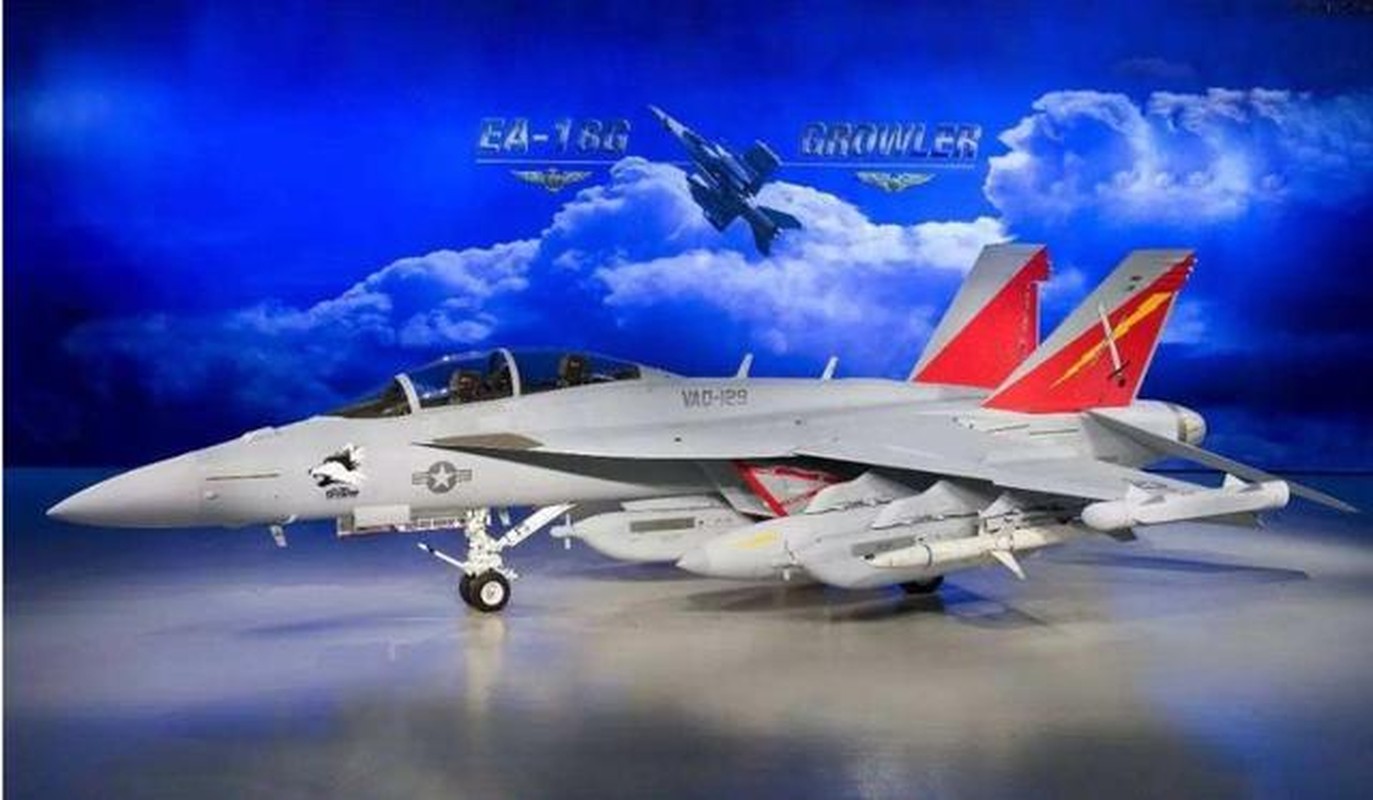 F-18E/F van la tiem kich ham chu luc cua My den 20 nam nua-Hinh-6