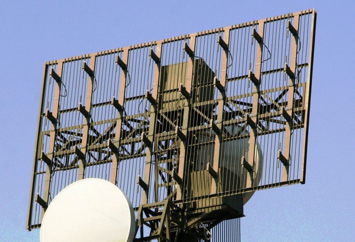 Radar Struna-1 cua Nga va may bay tang hinh My: Cuoc chien hap dan!