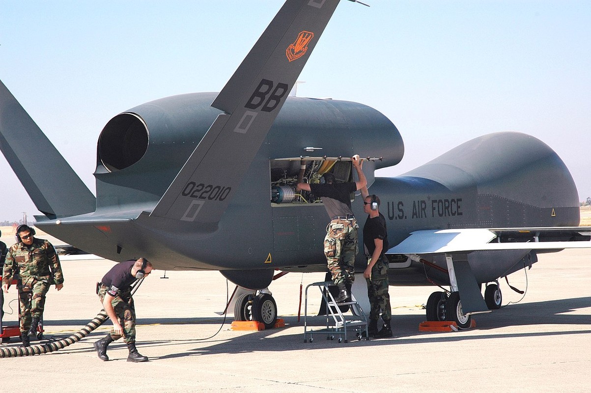 Iran pha hoai ke hoach ban may bay Global Hawk cua My nhu the nao?-Hinh-3