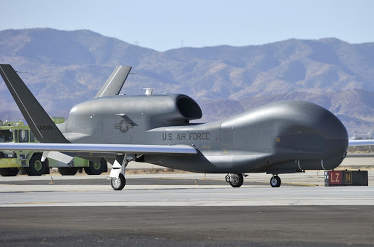 Iran pha hoai ke hoach ban may bay Global Hawk cua My nhu the nao?-Hinh-4