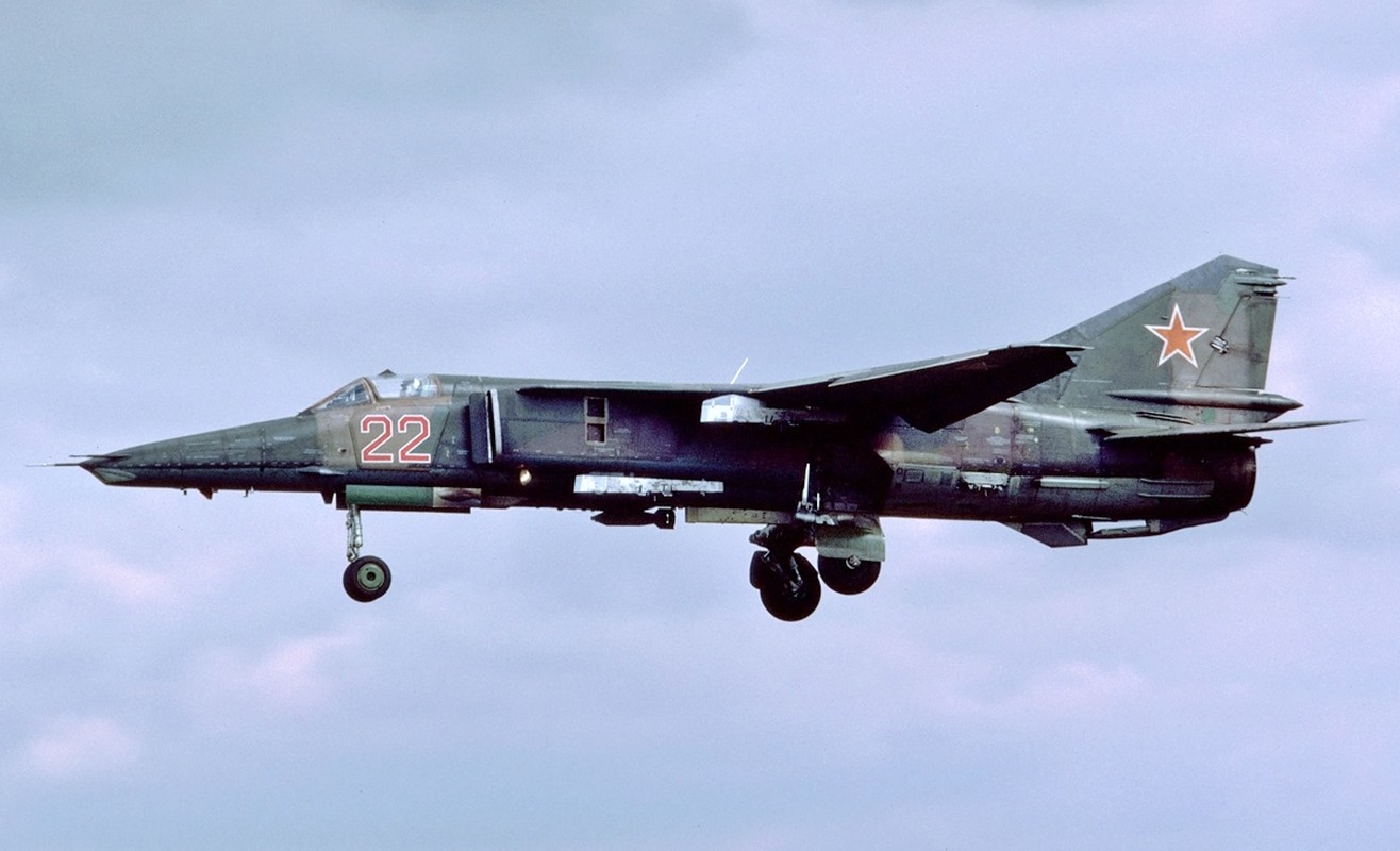 Bi ruong bo, cuong kich MiG-27 Lien Xo van co the chien dau cuc tot-Hinh-3