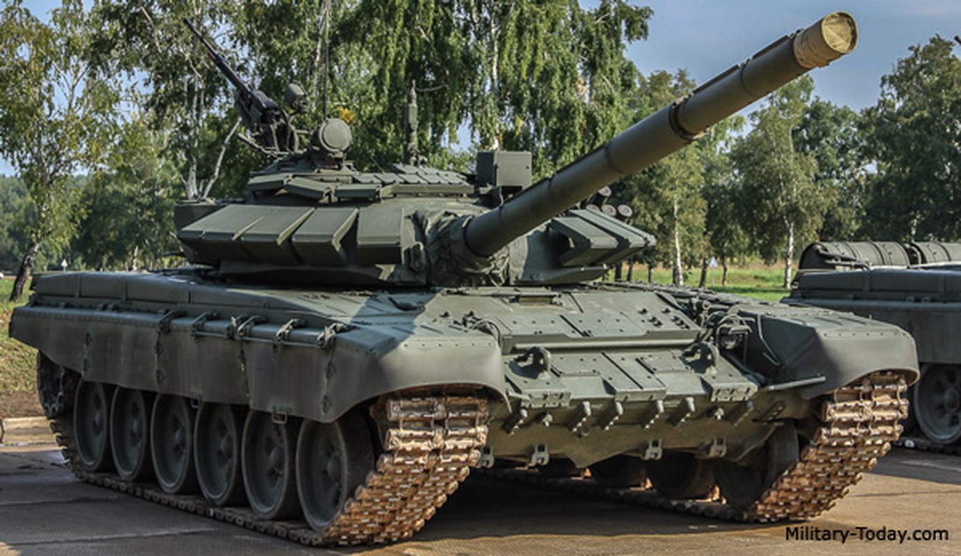 Xe tang T-72 dang tung hoanh tai Army Games: Ke 