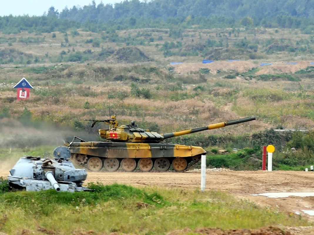 Tap luyen bang T-54, thi dau T-72B3... Doi tuyen Viet Nam da lam qua tot!-Hinh-3
