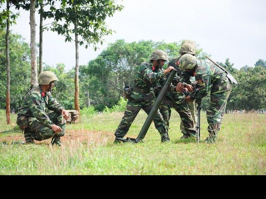 Than phuc: Quan doi Viet Nam tu san xuat luong lon sung coi, sung phong luu-Hinh-3