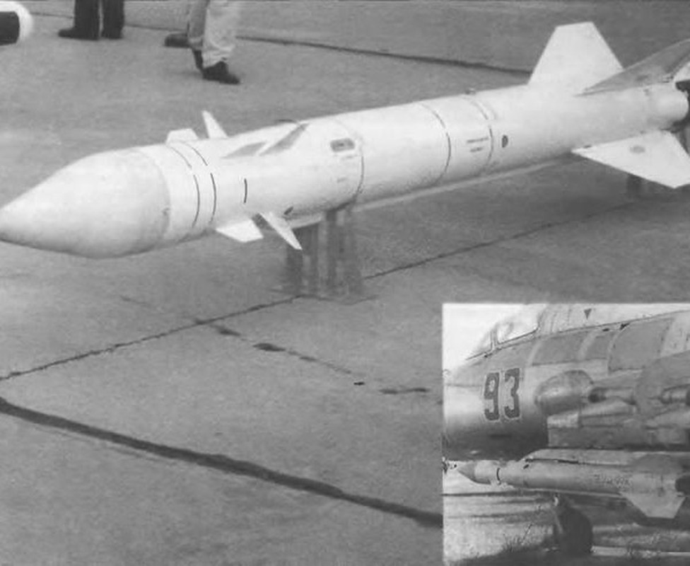 Bao Trung Quoc kinh ngac khi Su-22 Viet Nam mang ten lua chong radar-Hinh-3