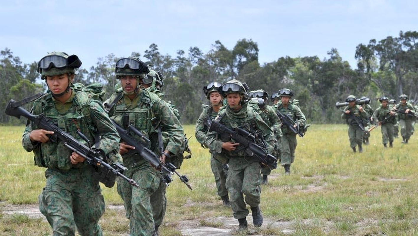 Tim hieu ve quan phuc nguy trang cua cac quan doi ASEAN (P2)-Hinh-11