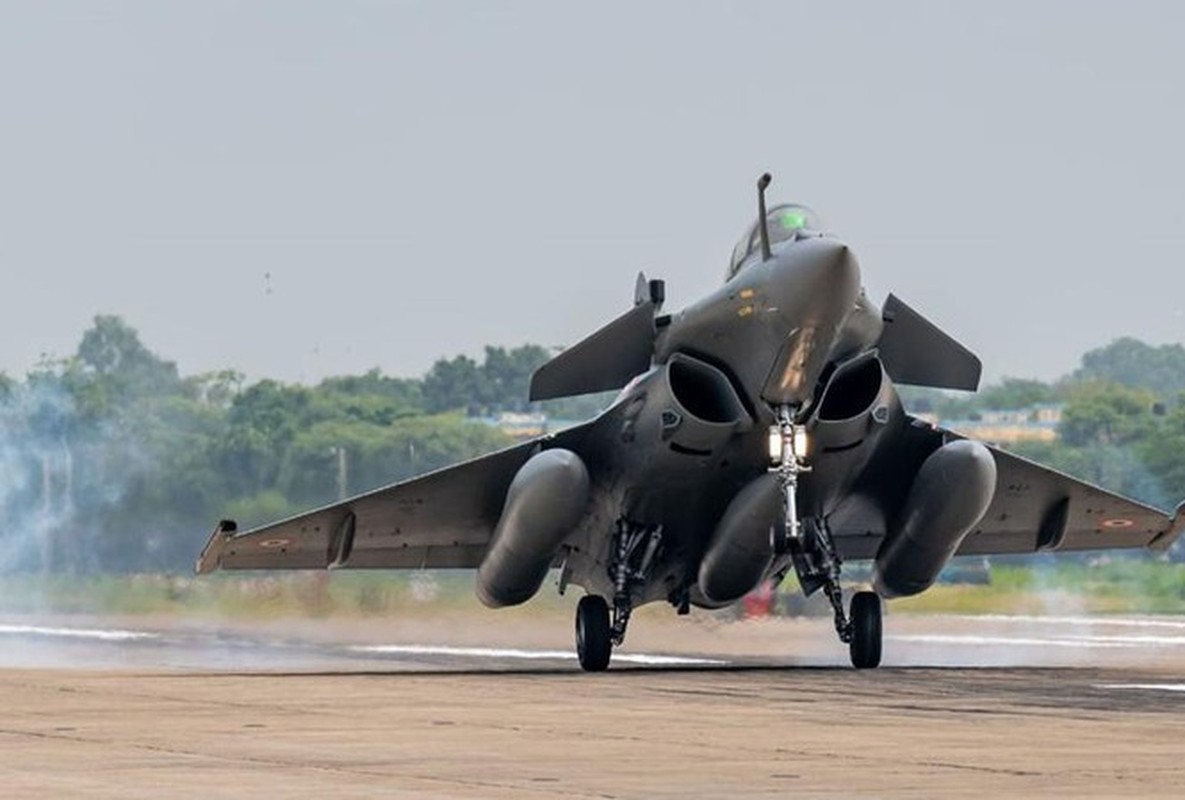 Tai sao tiem kich Rafale dat hon F-35 nhung nhieu nuoc van 