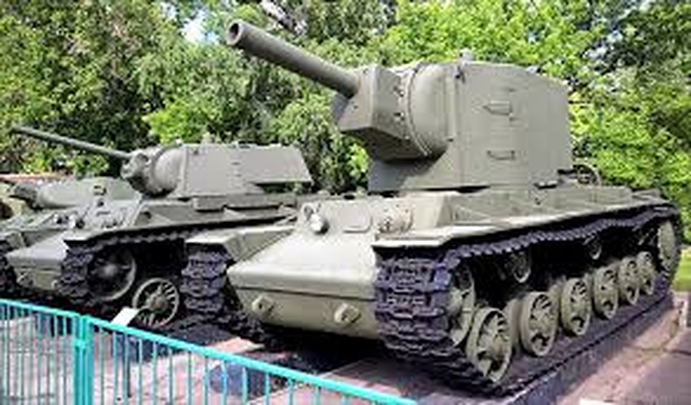 Lien Xo sai lam, tra gia dat voi thiet ke xe tang hang nang KV-1-Hinh-6