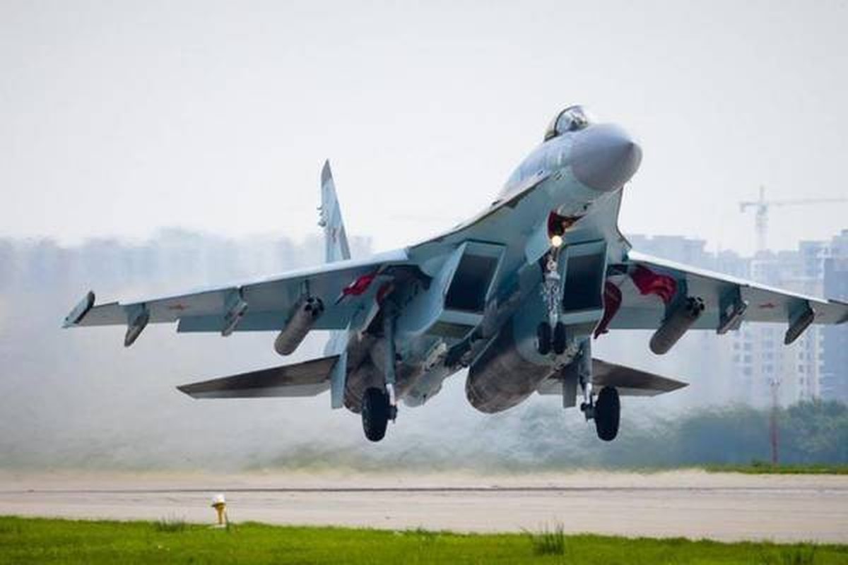 Su-35S Nga la tiem kich 