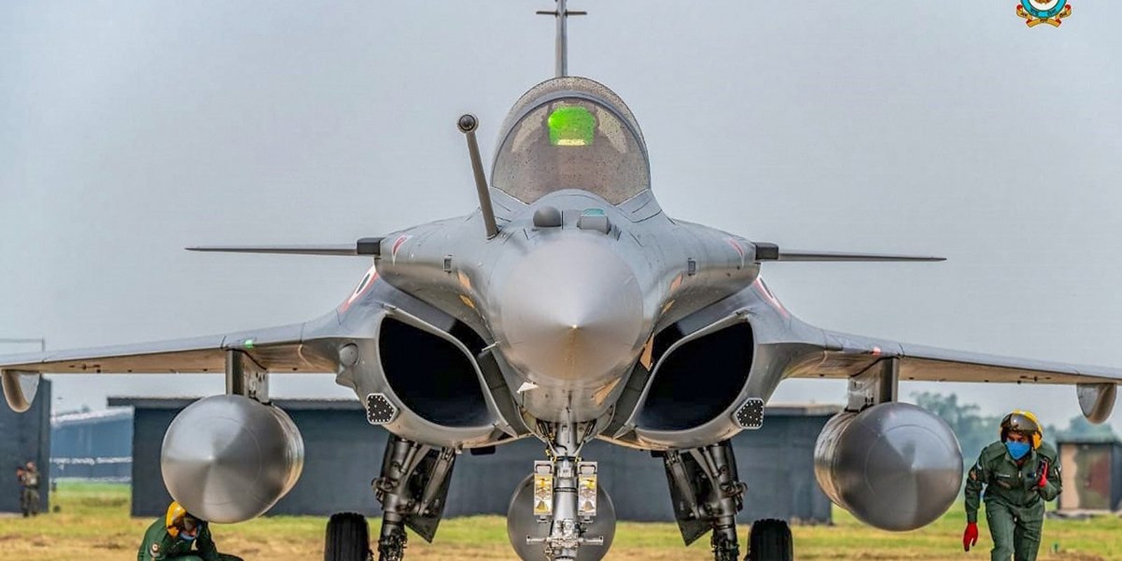 Tranh cai cuc gat: Rafale An Do hay J-16 Trung Quoc manh hon?-Hinh-3