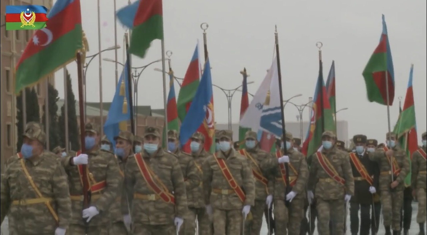 Azerbaijan duyet binh cuc khung 