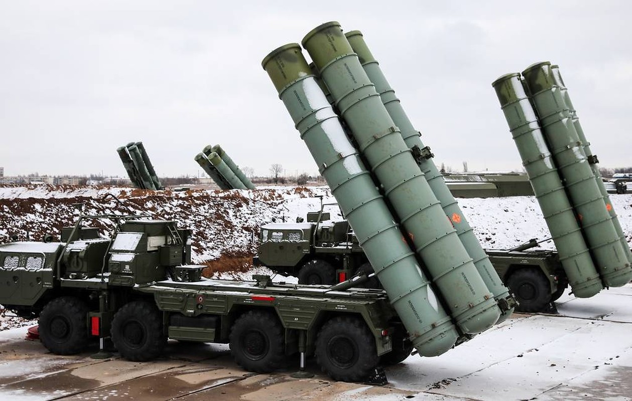 He thong phong khong S-400 la “con ga de trung vang” cua Nga-Hinh-15