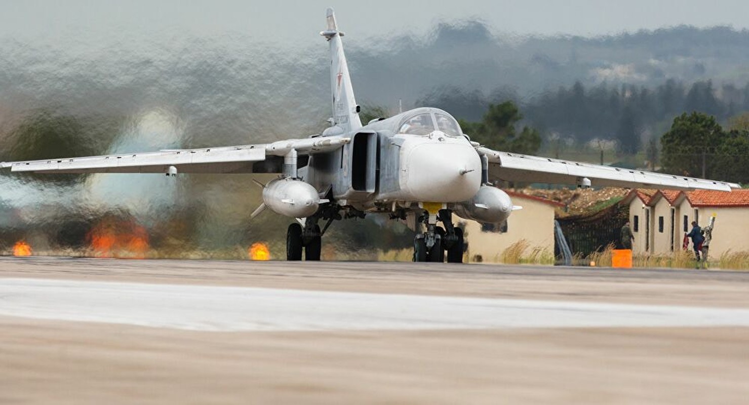 Khong quan Libya khoe cuong kich Su-24M moi cung vua nhap bien-Hinh-7