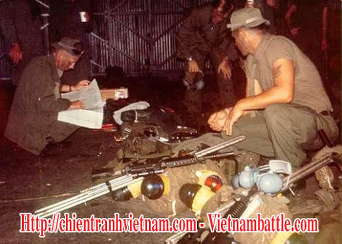Tran dot kich dau tien va duy nhat cua My ra mien Bac Viet Nam-Hinh-14