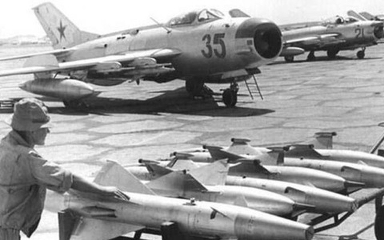 Dan tiem kich MiG-19 cua Trieu Tien nay con 