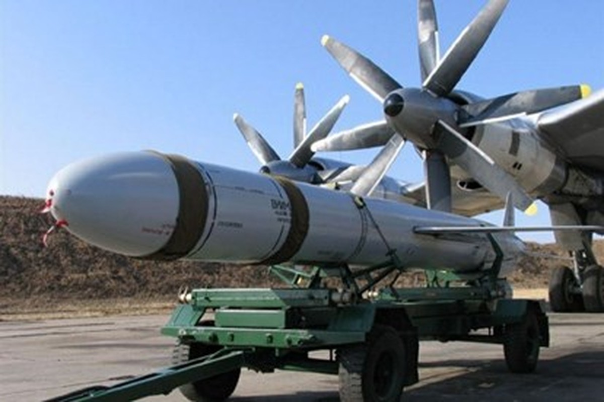 Tai sao Nga khong dung may bay nem bom chien luoc Tu-95 o Syria?-Hinh-3